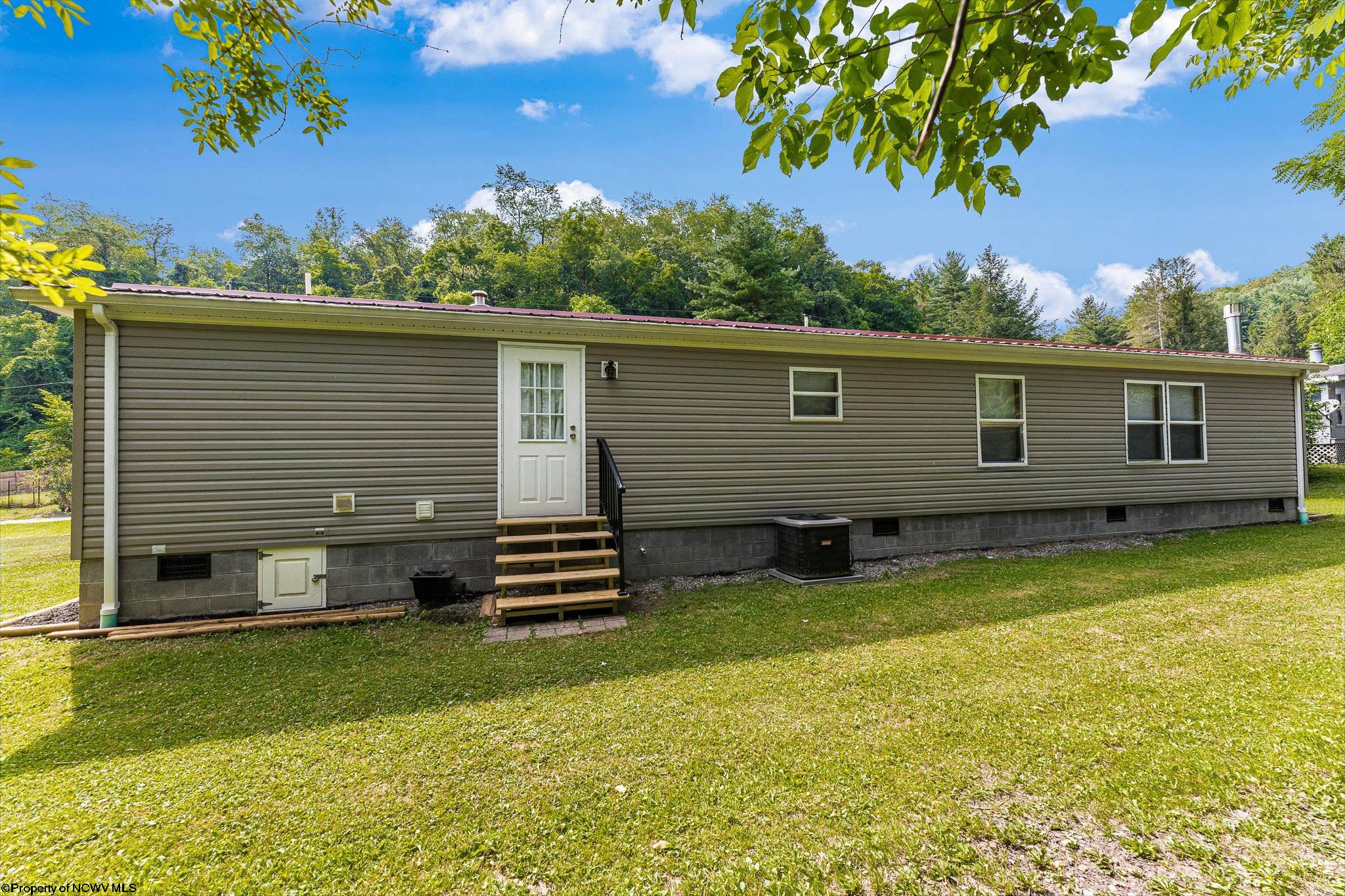 18 Shriver Mine Road Morgantown, WV 26501 - Photo 4 of 40 Gallery Image 4