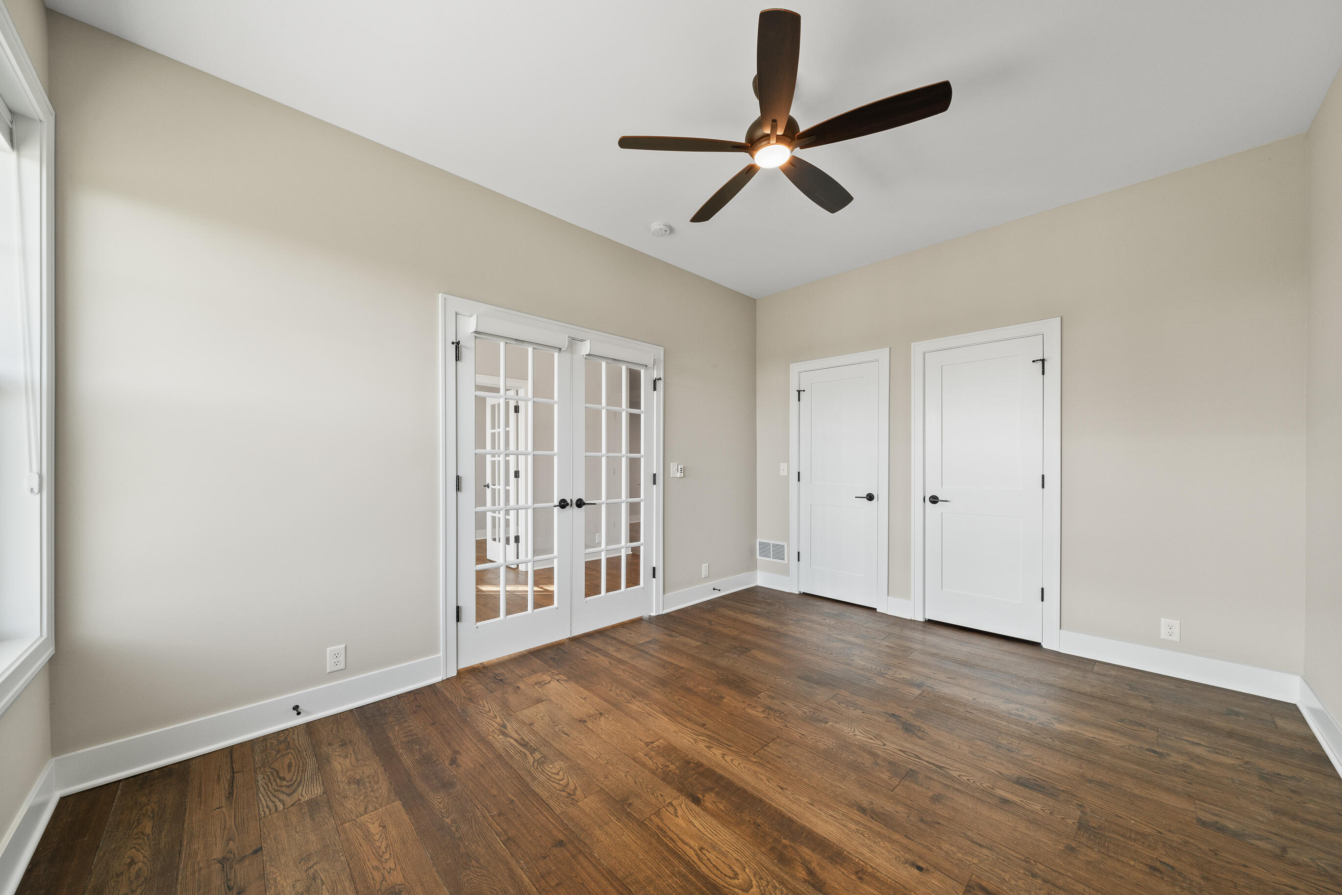 460 Stone Ridge Drive, Unit 480 Lake Geneva, WI 53147 - Photo 28 of 37 Lower level bedroom 4