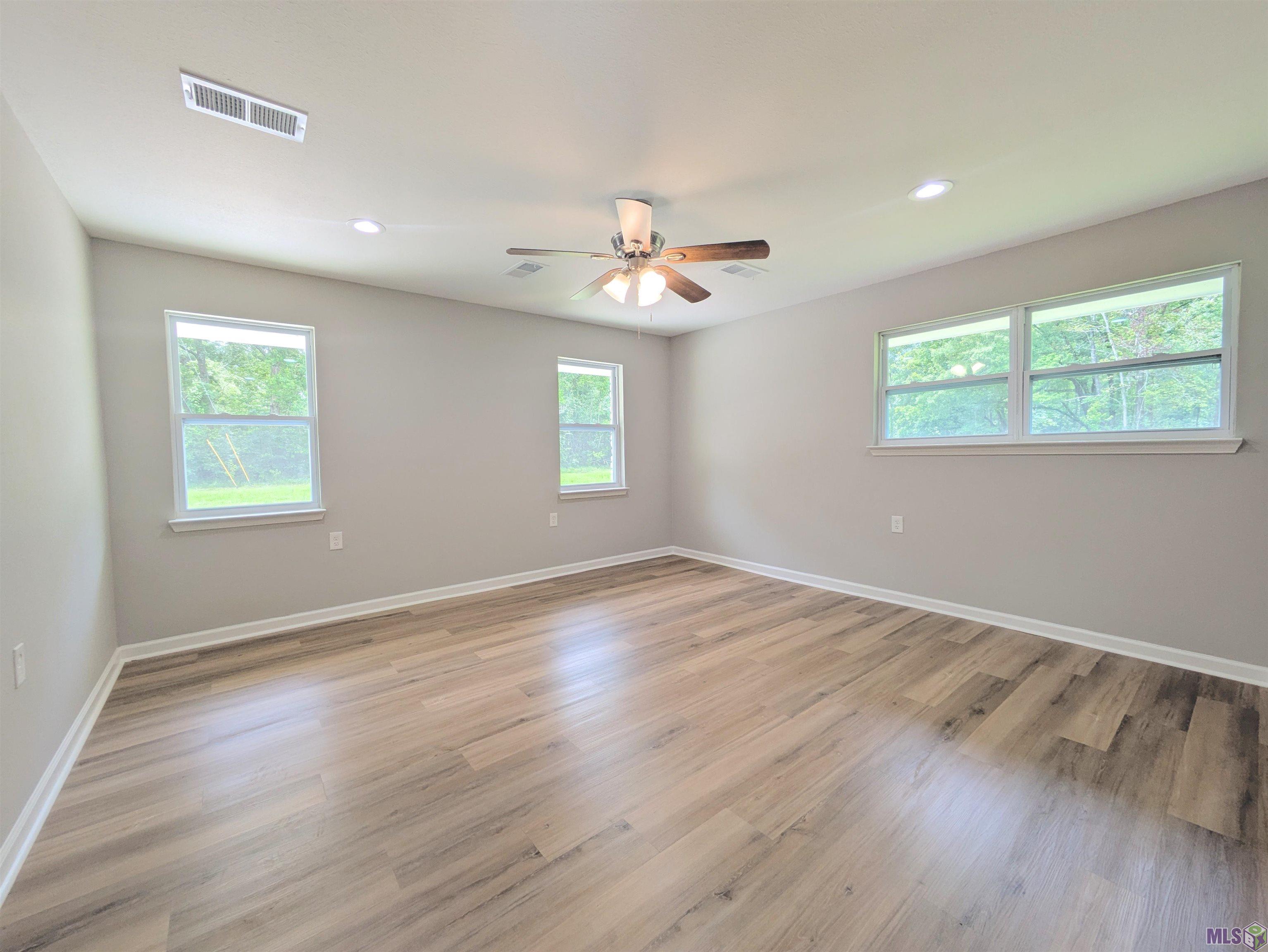 15857 Brown Road Baker, LA 70714 - Photo 7 of 30 Gallery Image 7