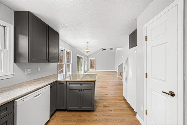 $315,000 | 251 Cherokee Drive, Fair Play, SC 29643