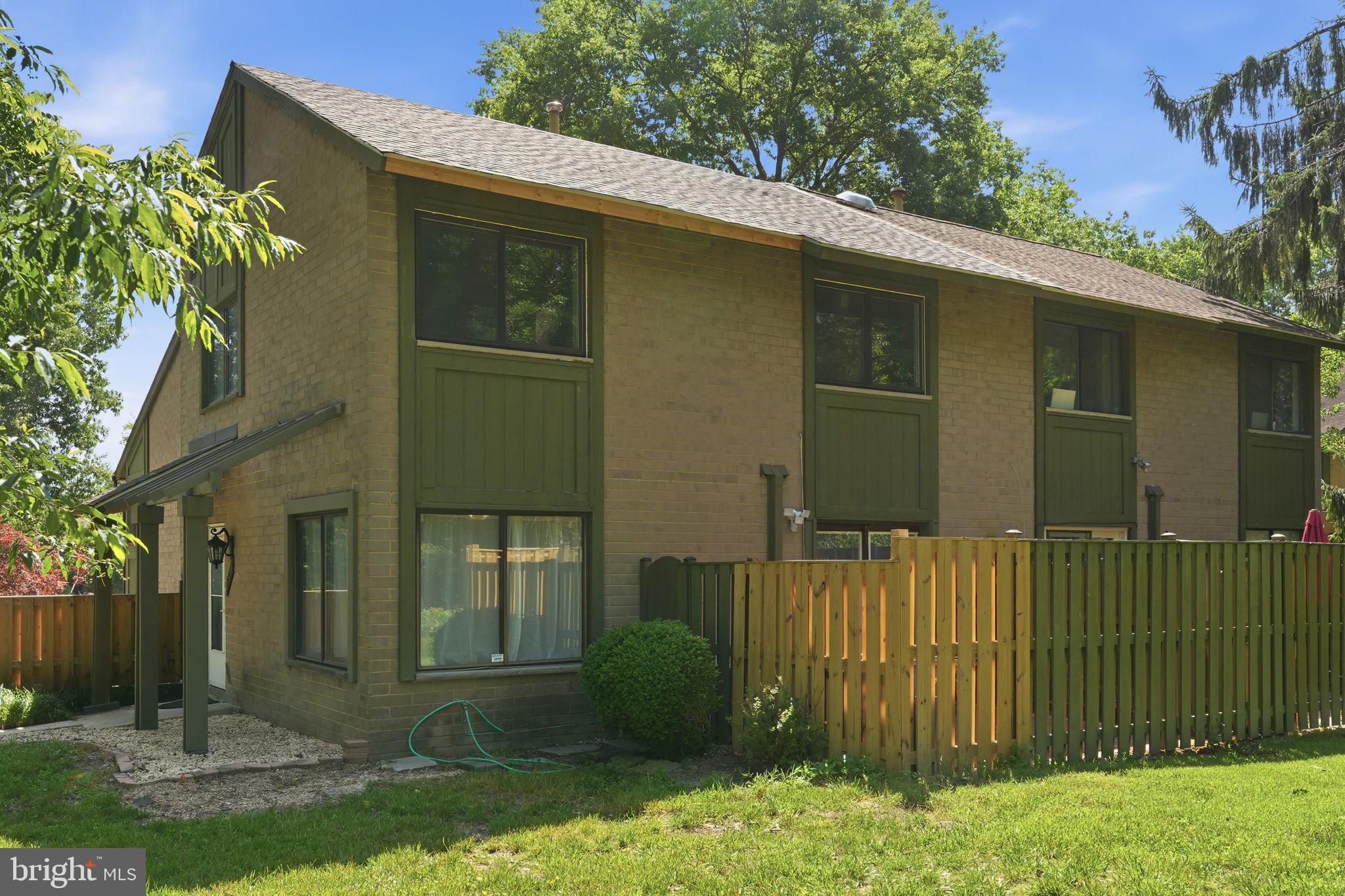 9554 Transfer Row Columbia, MD 21045 - Photo 2 of 35
