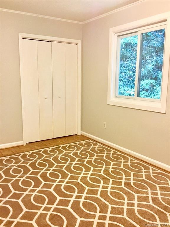 262 Sharon Road Fairview, NC 28730 - Photo 9 of 22 Gallery Image 9