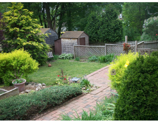 45 Garth Road Boston, MA 02132 - Photo 14 of 23