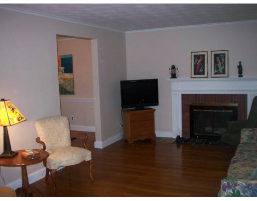 45 Garth Road Boston, MA 02132 - Photo 3 of 23