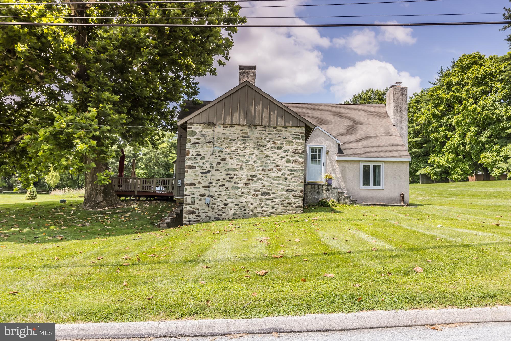 2069 Dutton Mill Road Newtown Square, PA 19073 - Photo 2 of 50 Street Level View