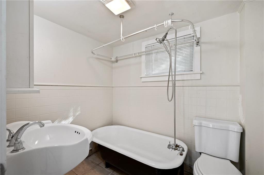 320 Newkirk Avenue Carnegie, PA 15106 - Photo 10 of 25 a bathroom with a sink toilet and shower