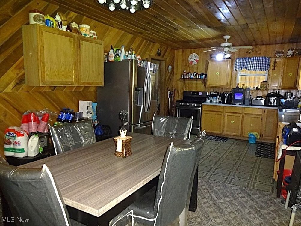 1389 Middle Fork Road Millstone, WV 25261 - Photo 35 of 45