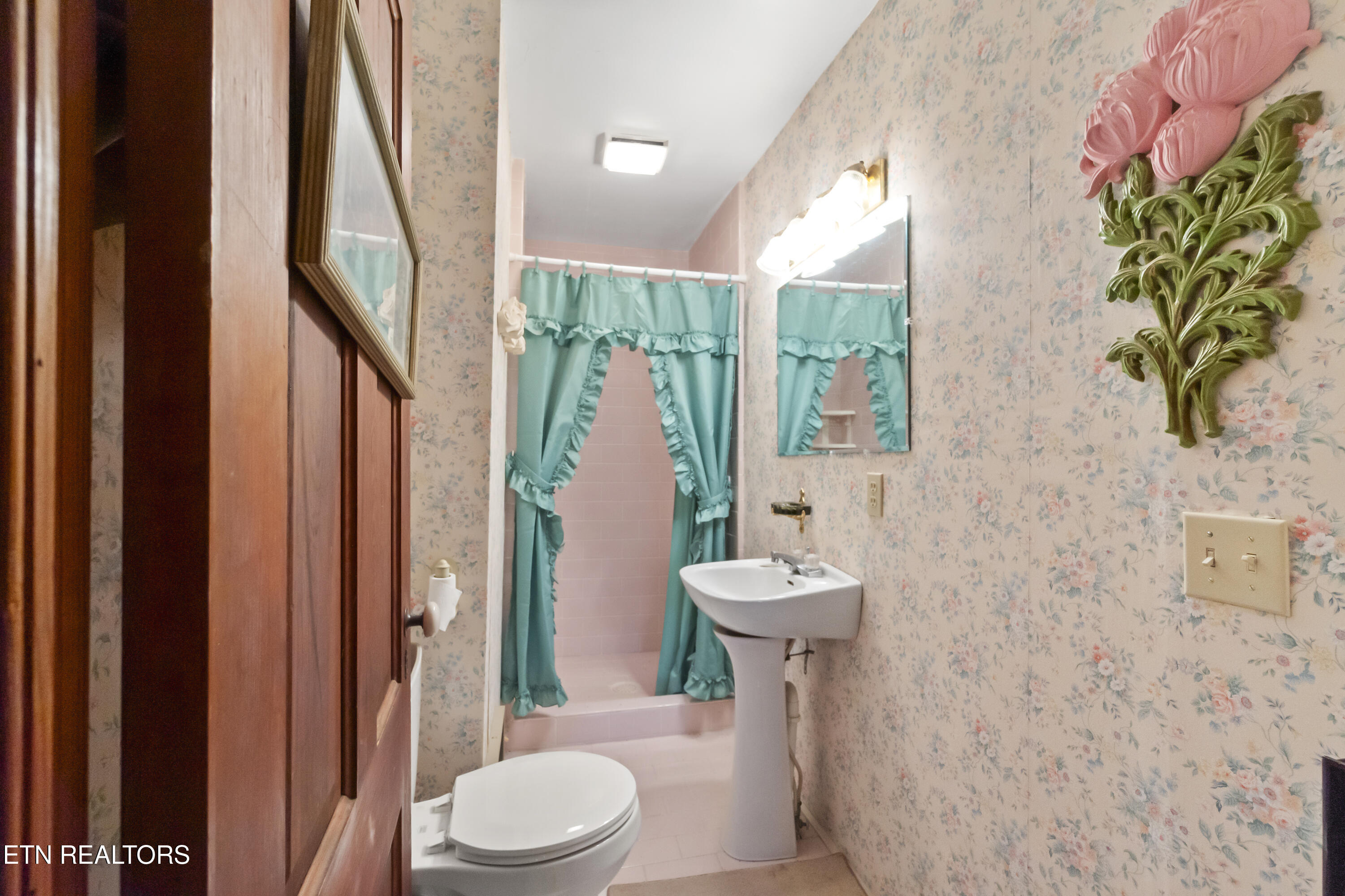 4245 Dulaney Road Greeneville, TN 37743 - Photo 15 of 39 DSC03887