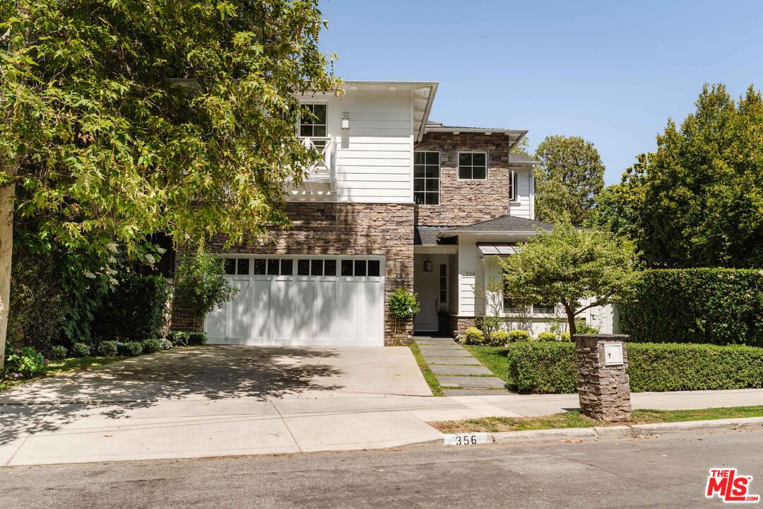 356 East Rustic Road Santa Monica, CA 90402 - Photo 2 of 28 Gallery Image 2