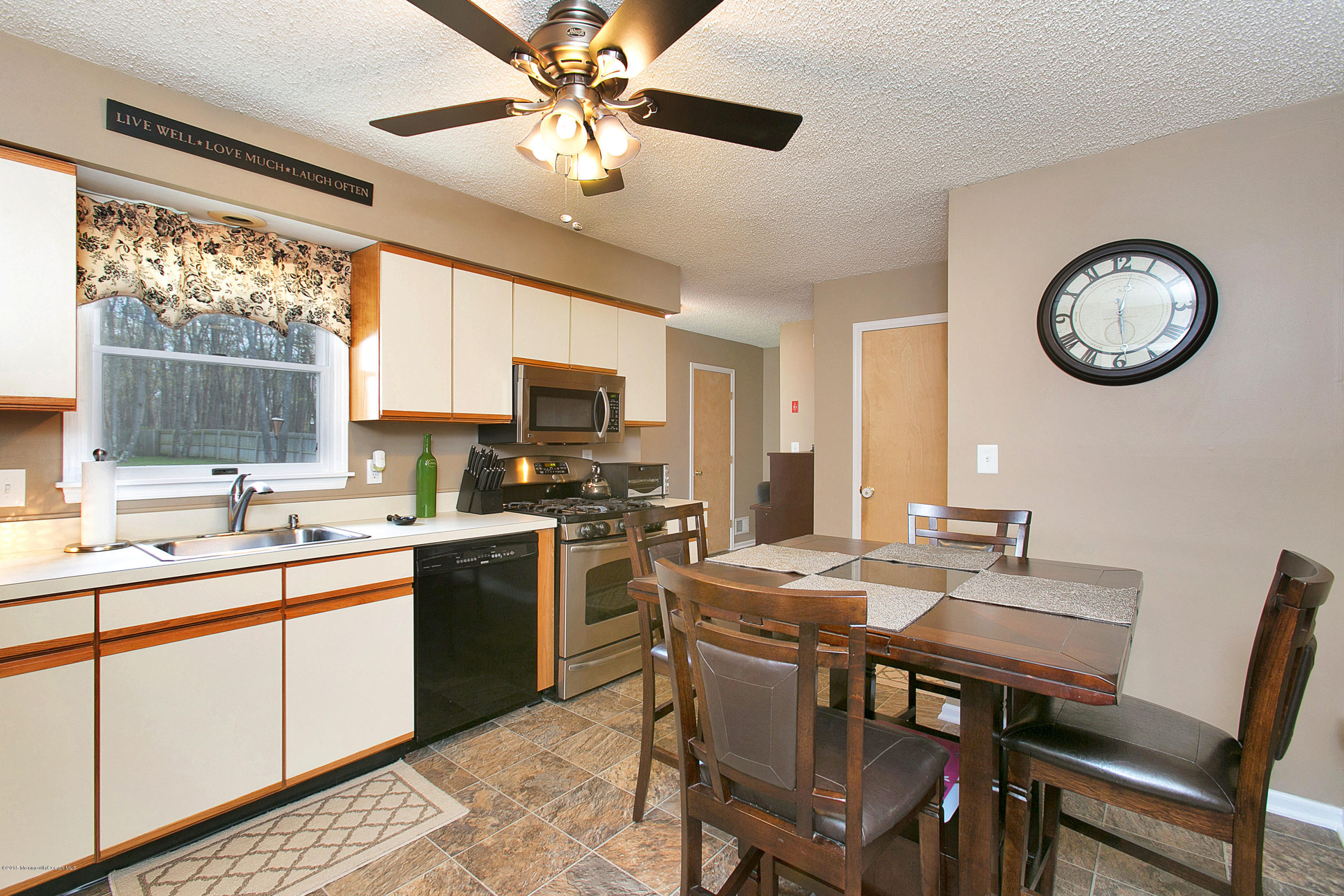 37 Frank Applegate Road Jackson, NJ 08527 - Photo 18 of 36 37 Frank Applegate Rd Jackson-print-017-