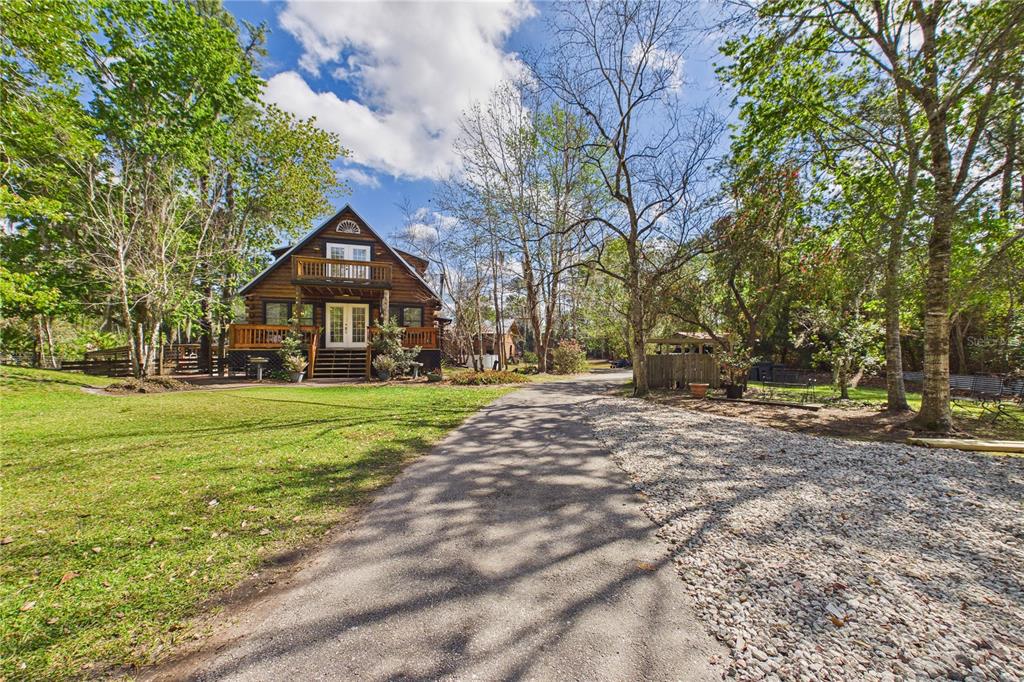 21038 Reindeer Road Christmas, FL 32709 - Photo 6 of 91