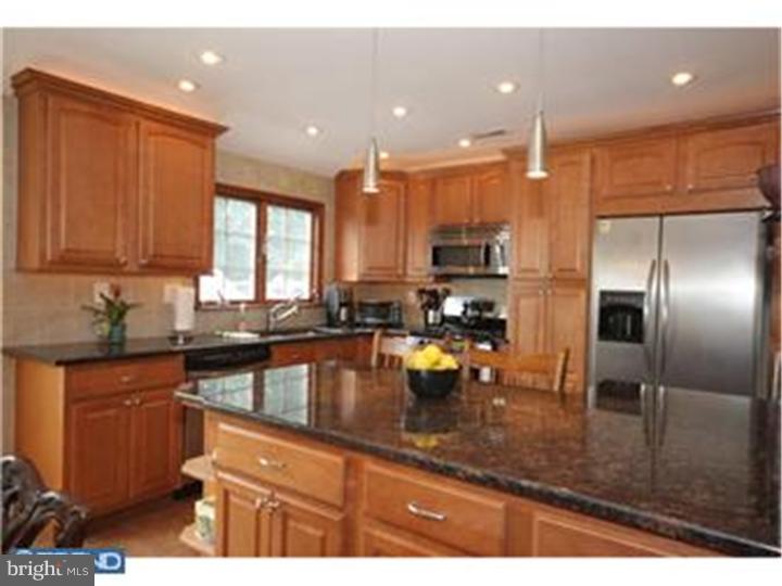 13 Lanfair Road Evesham, NJ 08053 - Photo 4 of 11 Kitchen