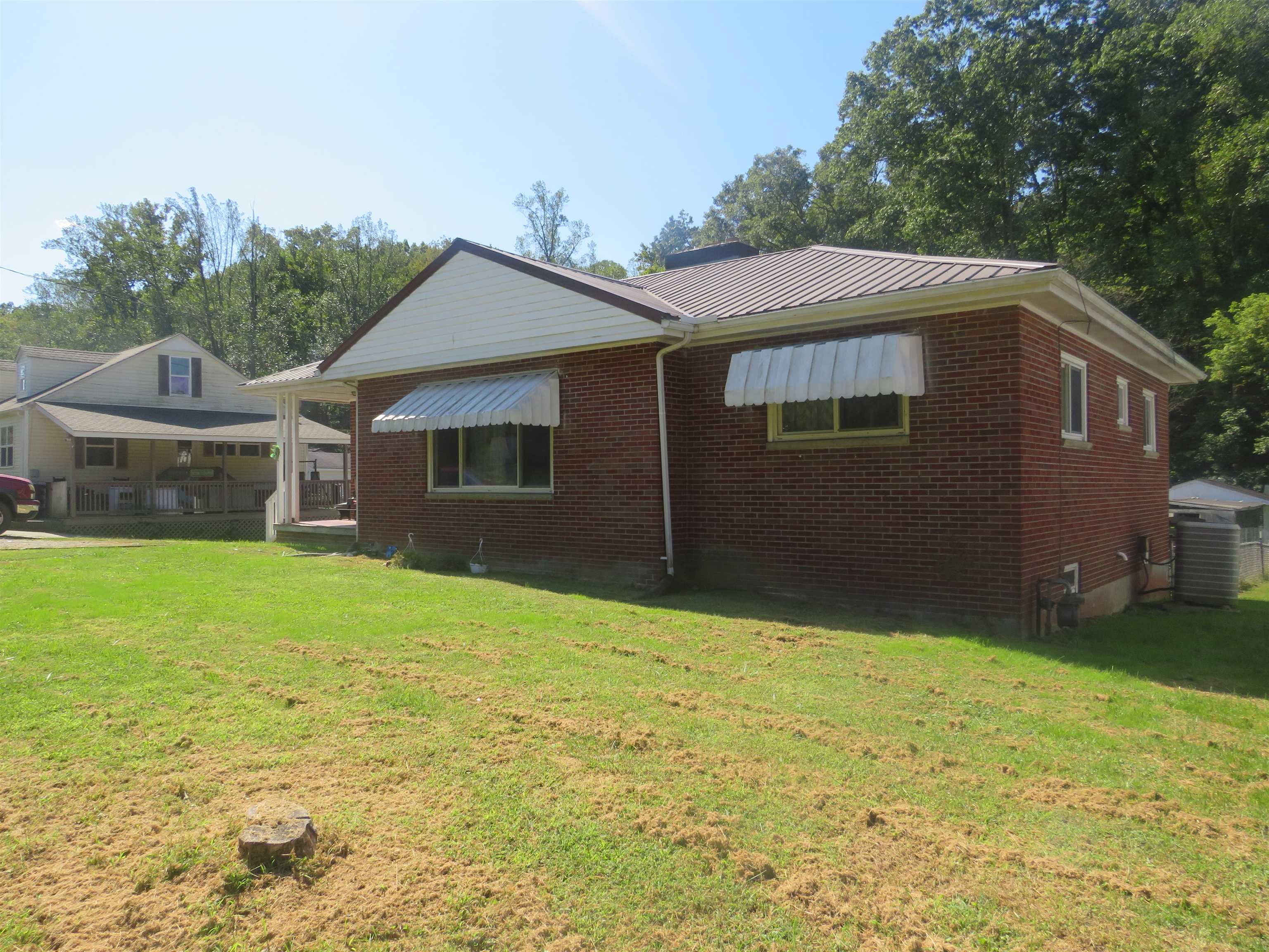 1006 Raceland Avenue Russell, KY 41169 - Photo 4 of 13
