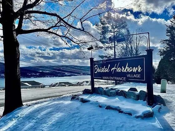 $274,900 | 27 Andrews Way, South Bristol, NY 14424