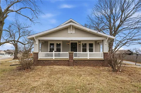 $230,000 | 5324 Douglas Avenue, Kansas City, KS 66106