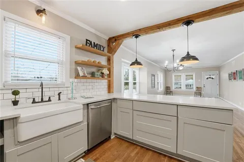 $230,000 | 5324 Douglas Avenue, Kansas City, KS 66106