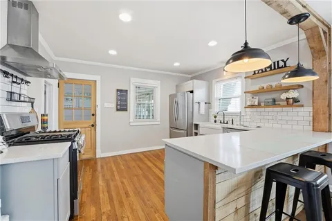 $230,000 | 5324 Douglas Avenue, Kansas City, KS 66106