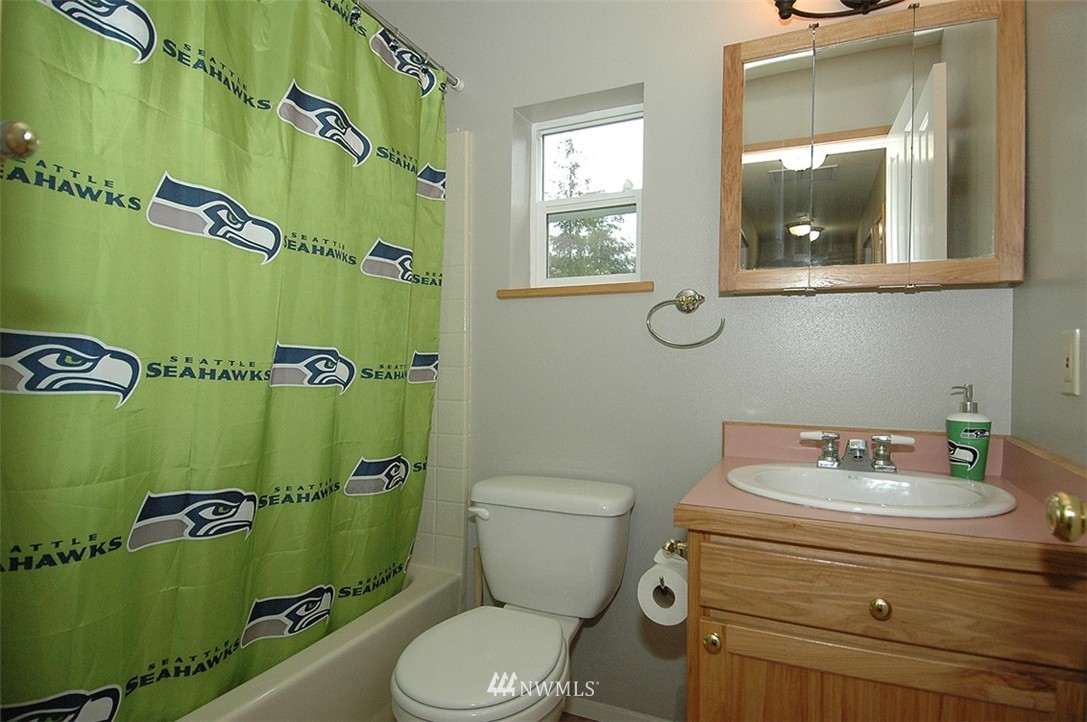 50 East Glacier Crest Road Grapeview, WA 98546 - Photo 11 of 14 Gallery Image 11