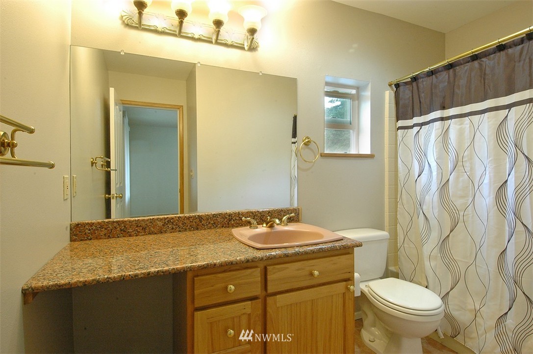 50 East Glacier Crest Road Grapeview, WA 98546 - Photo 9 of 14 Gallery Image 9