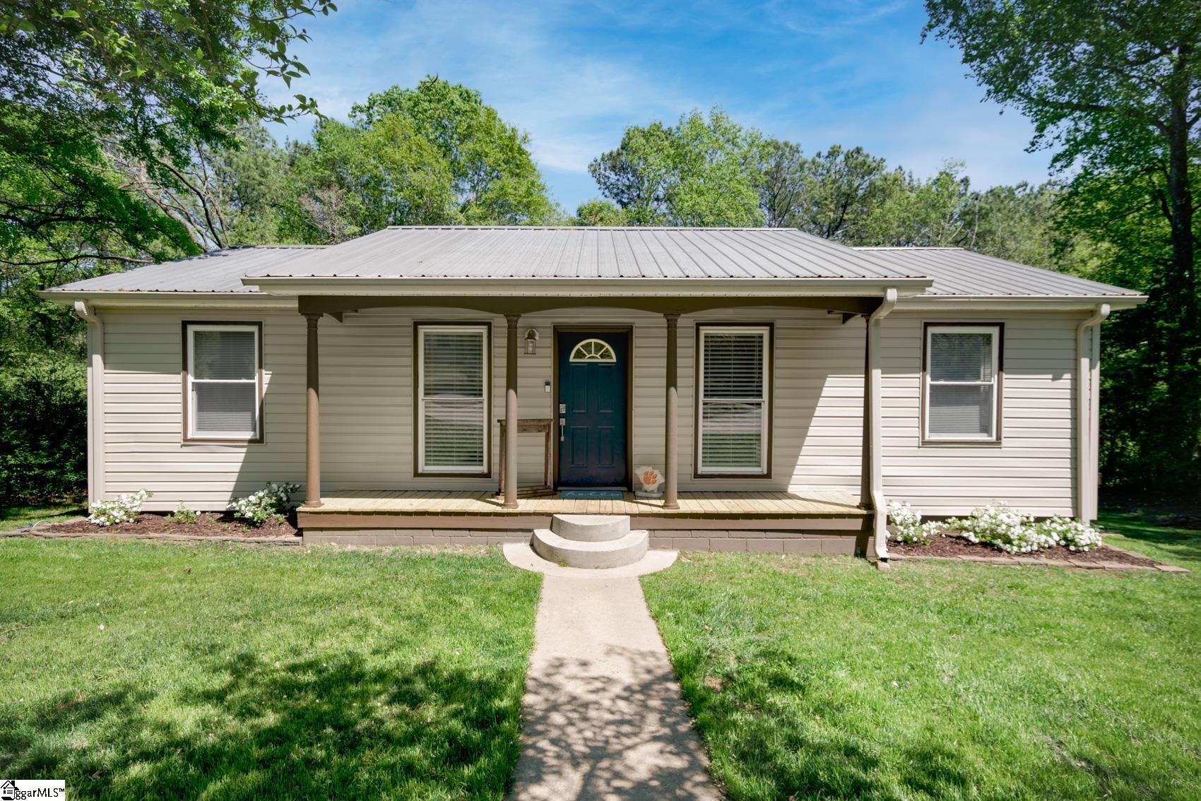 428 Childress Road Easley, SC 29640 - Photo 1 of 33 Gallery Image 1