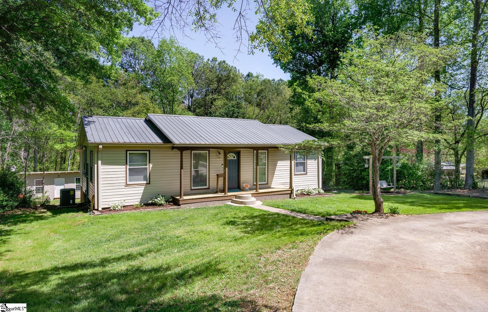 428 Childress Road Easley, SC 29640 - Photo 2 of 33 Gallery Image 2