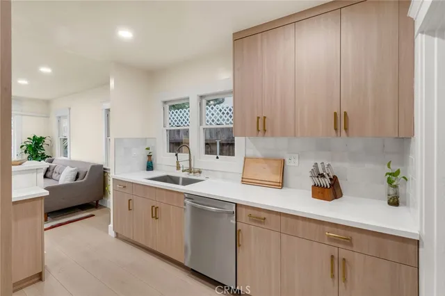 $1,165,000 | 4027 East 11th Street, Long Beach, CA 90804