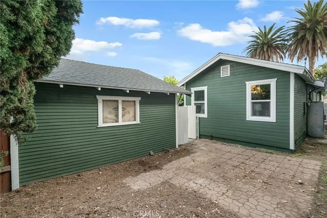 $1,165,000 | 4027 East 11th Street, Long Beach, CA 90804