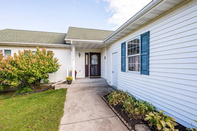 $408,500 | 402 Carmen Avenue, Cloquet, MN 55720