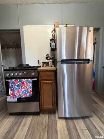 $49,500 | 305 West McLean Street, Colchester, IL 62326