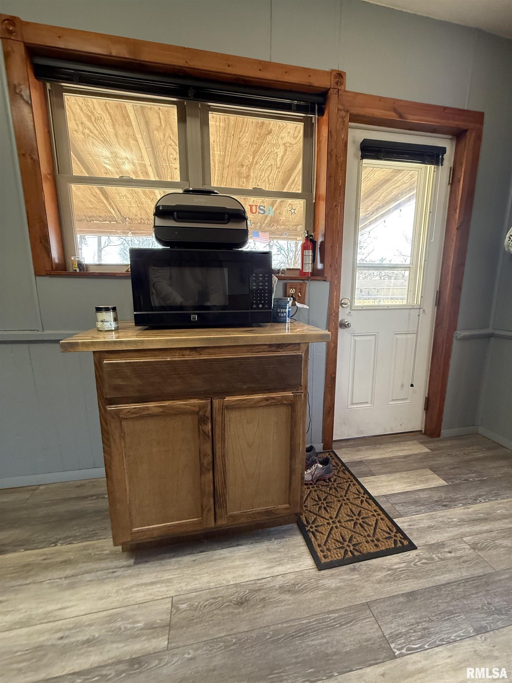 305 West McLean Street Colchester, IL 62326 - Photo 9 of 20