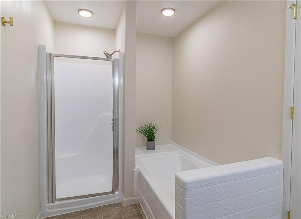 5131 River West Road Lewisville, NC 27023 - Photo 31 of 47 Lower Level Full Bath 2