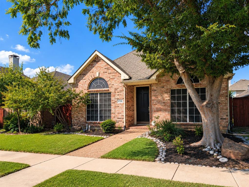 8708 Wellington Road Irving, TX 75063 - Photo 1 of 20