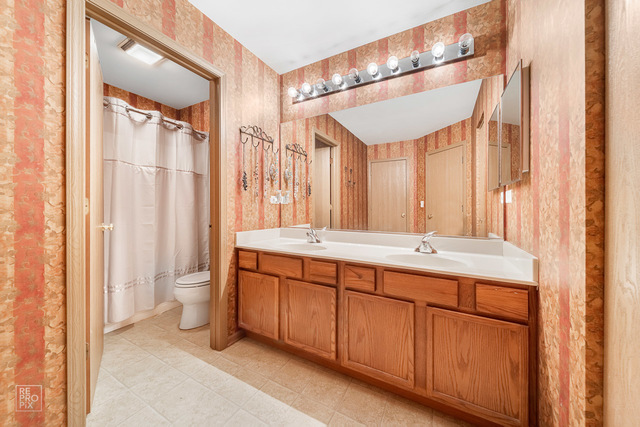 3701 Harms Road Joliet, IL 60435 - Photo 11 of 16