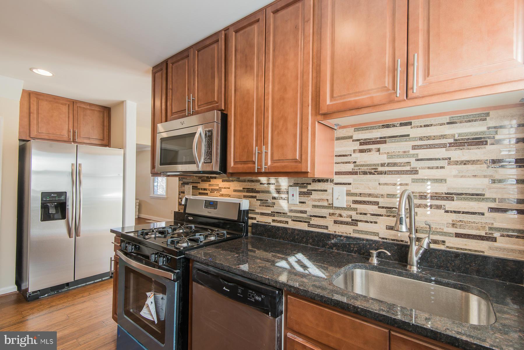 739 Old Riverside Road Baltimore, MD 21225 - Photo 2 of 24 Kitchen