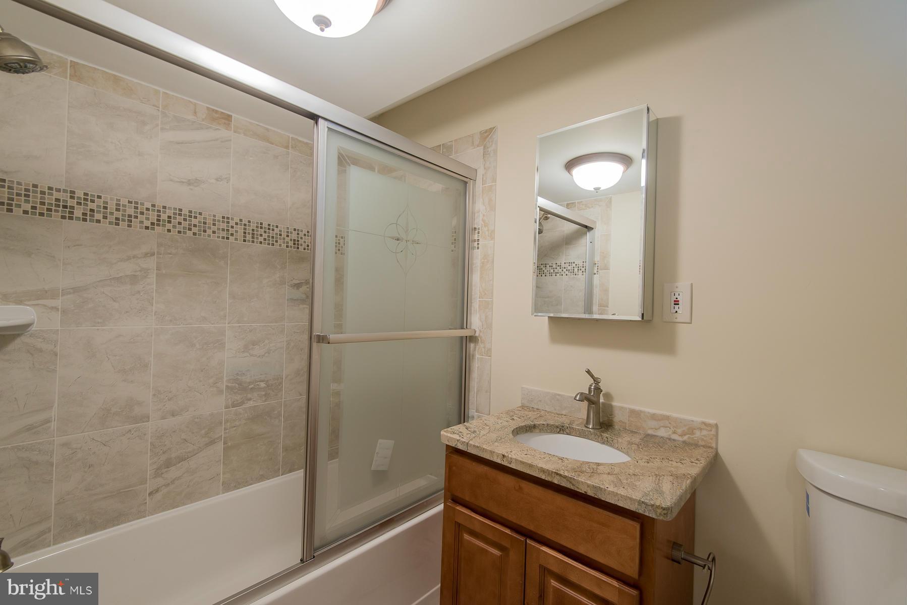 739 Old Riverside Road Baltimore, MD 21225 - Photo 20 of 24 Bath