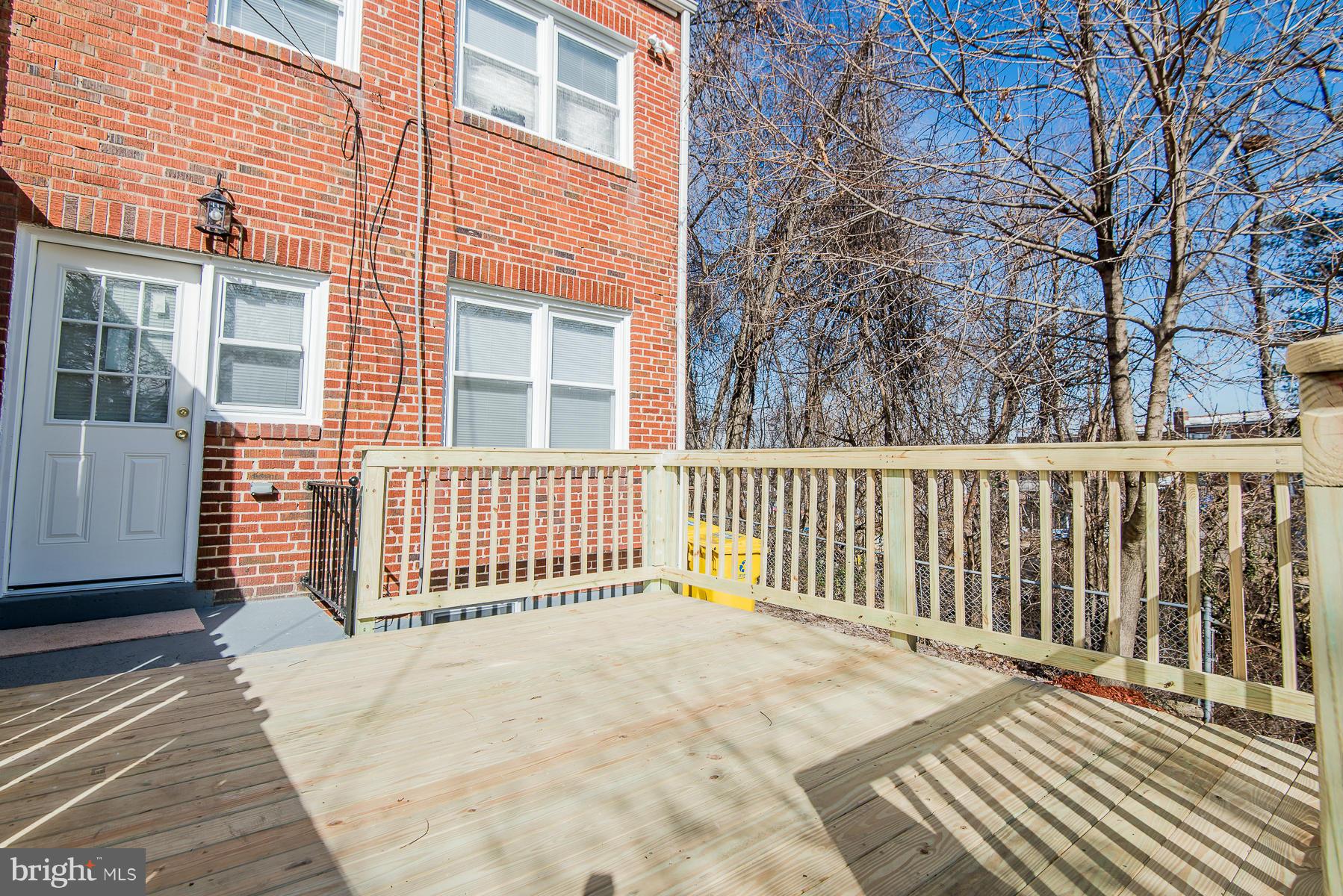 739 Old Riverside Road Baltimore, MD 21225 - Photo 22 of 24 Deck