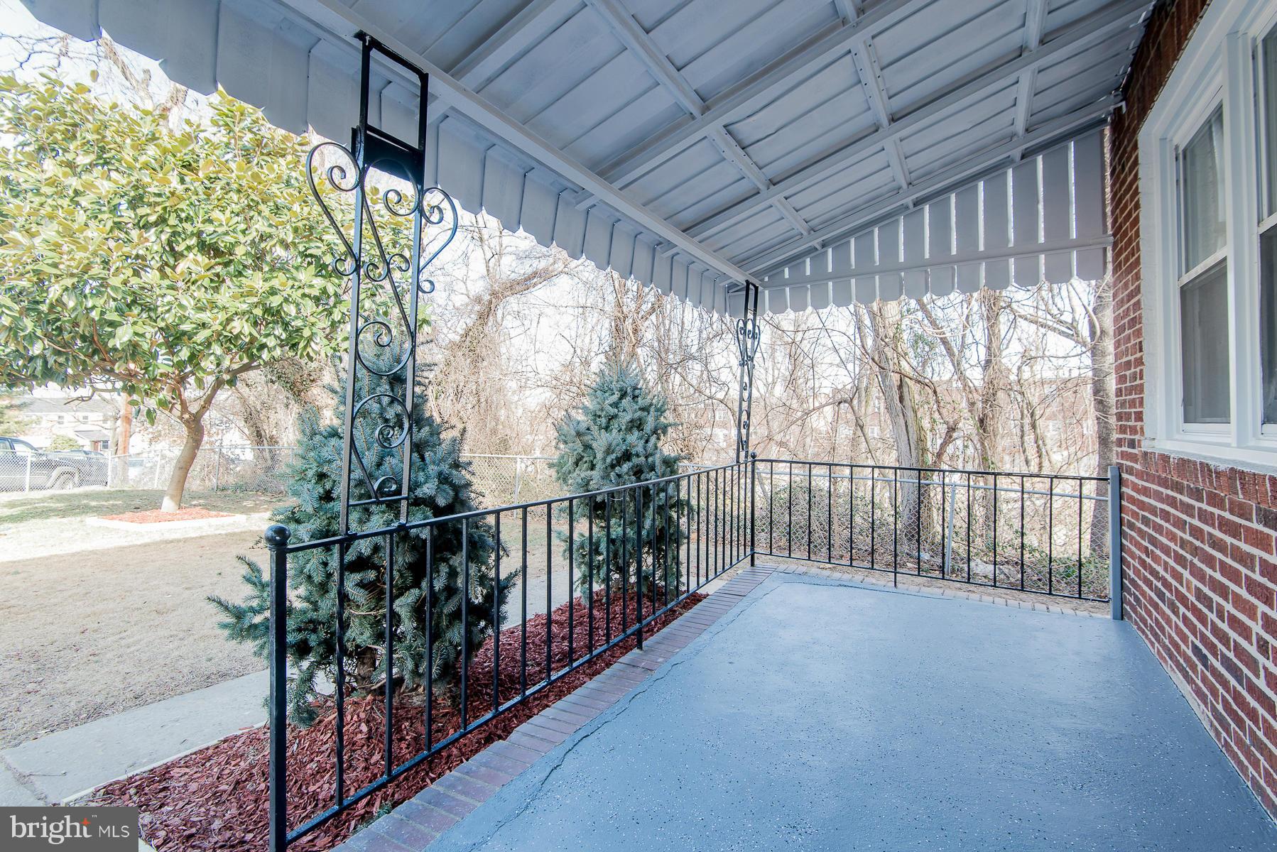 739 Old Riverside Road Baltimore, MD 21225 - Photo 5 of 24 Porch