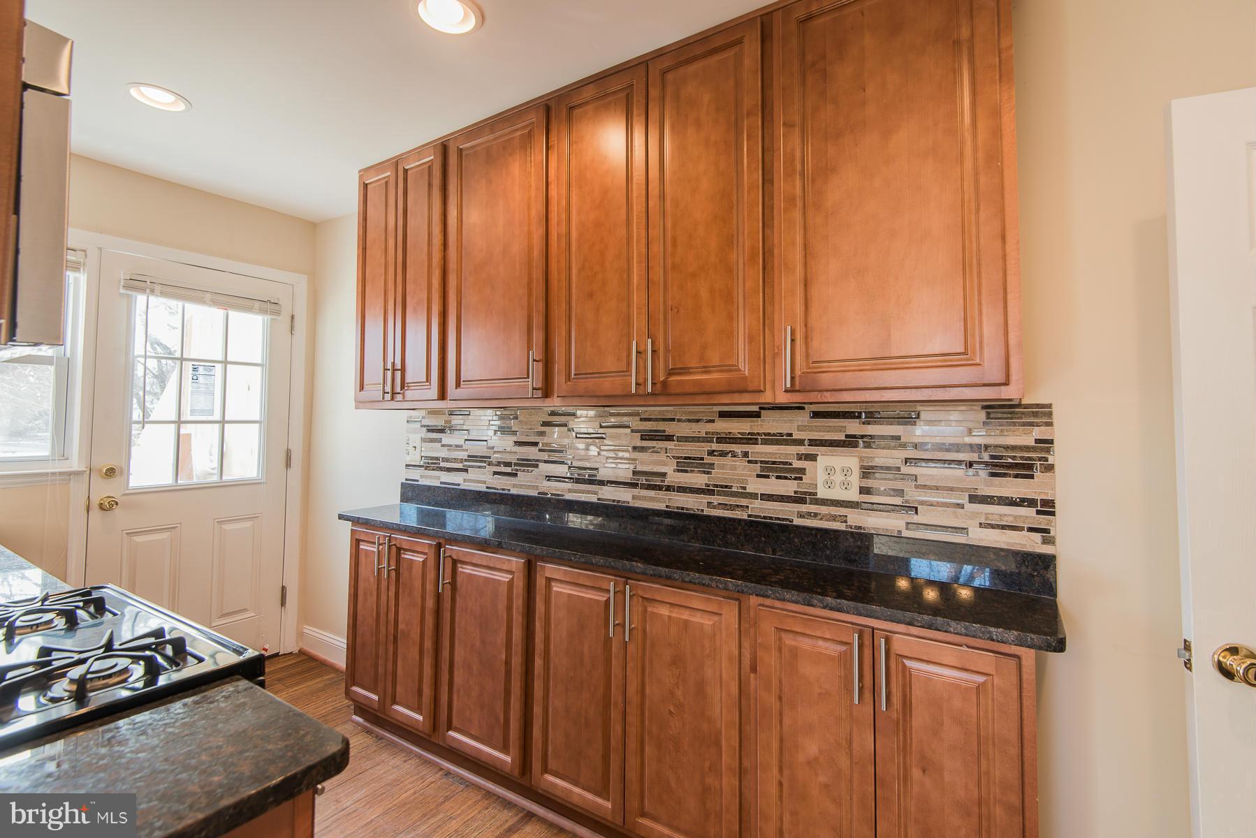 739 Old Riverside Road Baltimore, MD 21225 - Photo 8 of 24 Kitchen