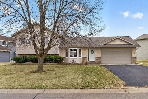 $414,900 | 600 3rd Street Southwest, St. Michael, MN 55376