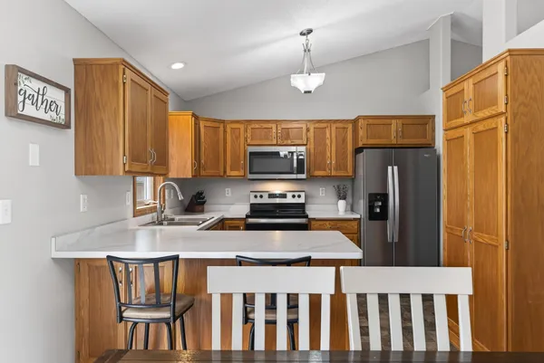 $424,900 | 600 3rd Street Southwest, St. Michael, MN 55376