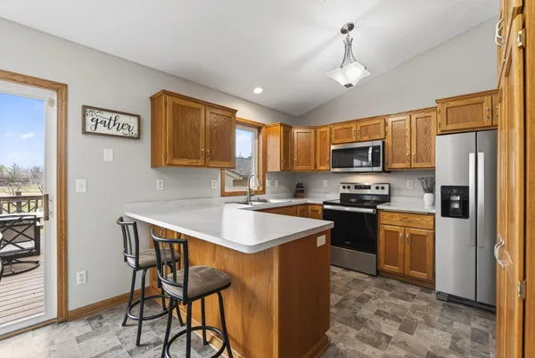 $424,900 | 600 3rd Street Southwest, St. Michael, MN 55376