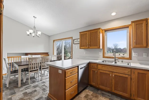 $424,900 | 600 3rd Street Southwest, St. Michael, MN 55376
