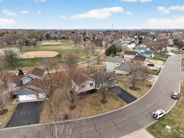 $414,900 | 600 3rd Street Southwest, St. Michael, MN 55376