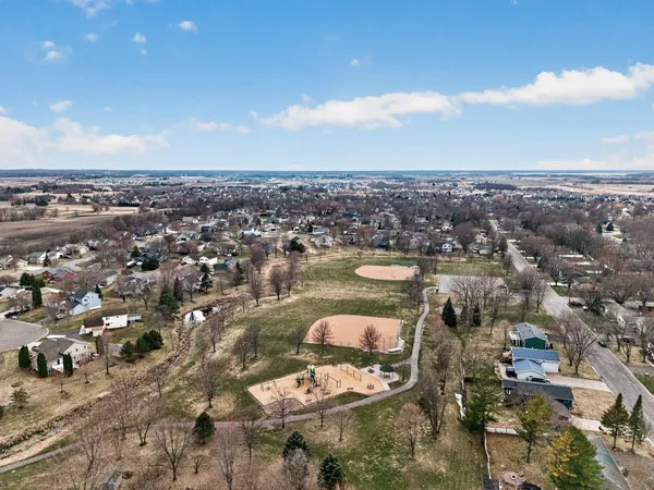 $414,900 | 600 3rd Street Southwest, St. Michael, MN 55376