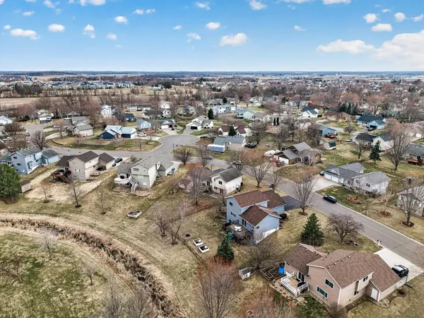 $424,900 | 600 3rd Street Southwest, St. Michael, MN 55376