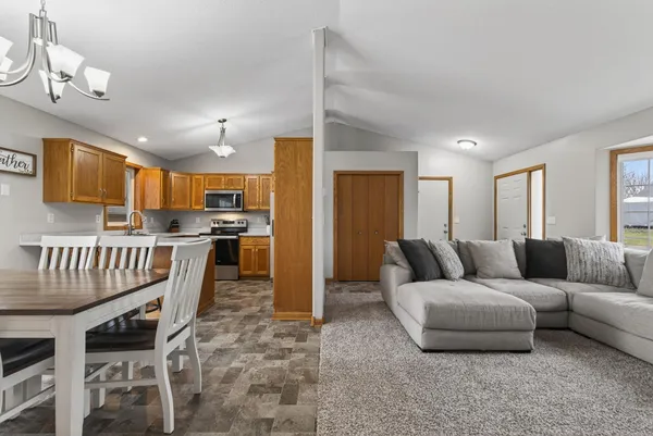 $424,900 | 600 3rd Street Southwest, St. Michael, MN 55376