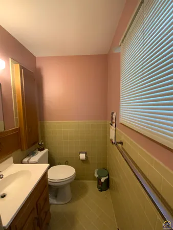 $264,900 | 2869 Southwest Jewell Avenue, Topeka, KS 66611