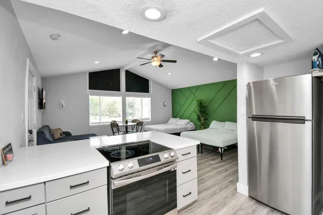 $900 | 5114 Grantwood Street, Houston, TX 77004