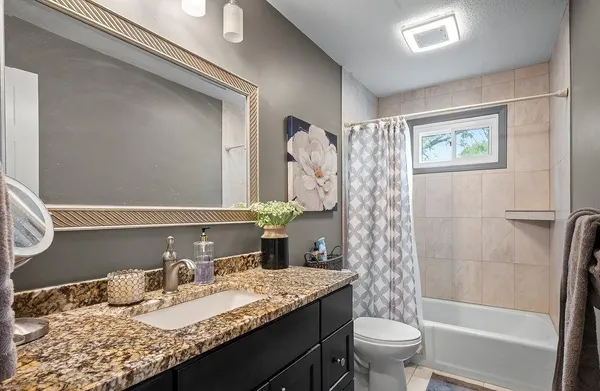 $479,000 | 12720 West 102nd Street, Lenexa, KS 66215