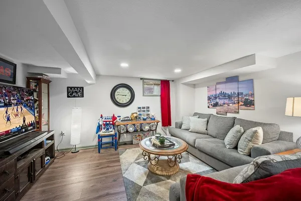 $479,000 | 12720 West 102nd Street, Lenexa, KS 66215
